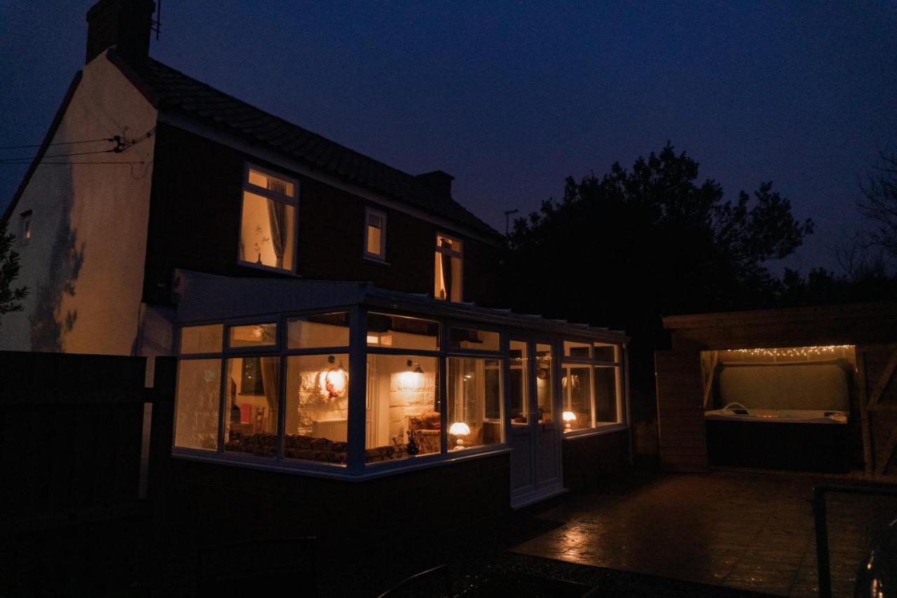 Hot Tub Pet Friendly Luxury Cosy Cottage, Near Withernsea And Patrington Welwick エクステリア 写真